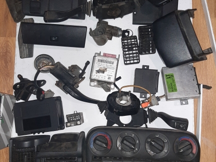 До OPEL Omega запчастини