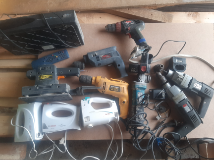 Шуруповерт шкіль