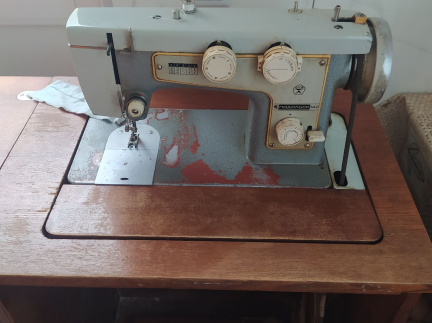 Швейна машинка.