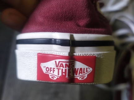 Кеди vans off the wall