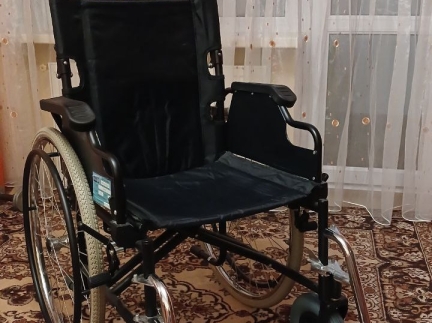 Інвалідний візок коляска