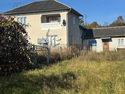 Жилий будинок, вулиця Відродження
