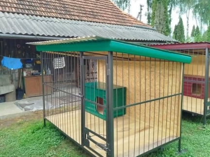 Вольєри