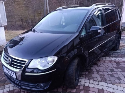  Volkswagen Touran
