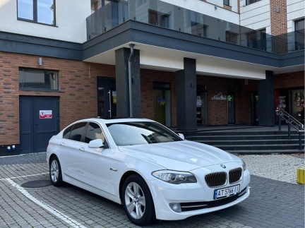 BMW F10
