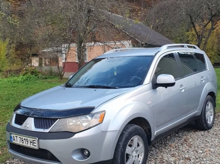 Mitsubishi Outlander II