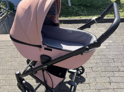 Візок дитячий