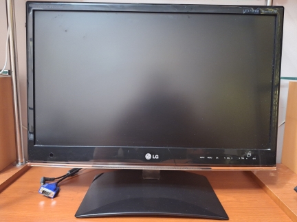 Монітор LG для ПК та телевіора