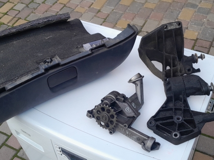 Запчастина до MB W168