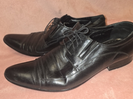 Взуття чоловіче