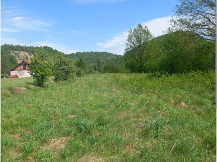 Земельна ділянка під забудову