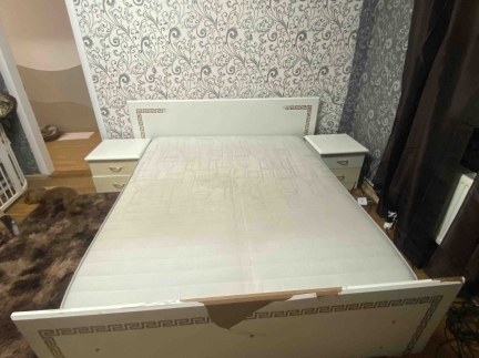 Ліжко 1.6х2.0 з приліжковими тумбами