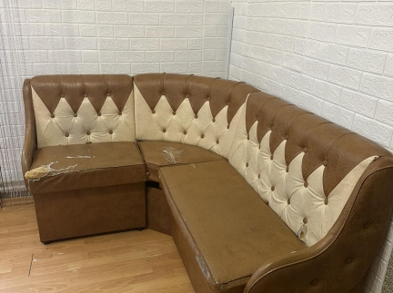 М'який кухонний куток