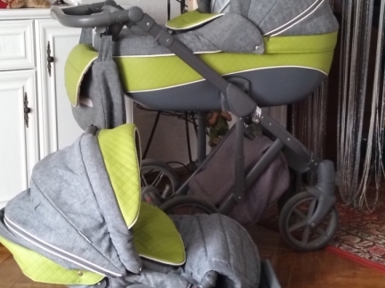 Дитячу коляску 2/1