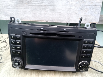 Магнітола штатна до мерседес спрінтер