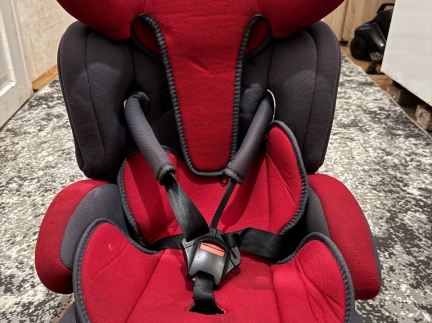 Автокрісло від народження до 30к