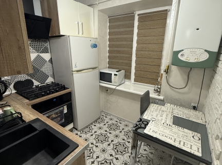 Подобова оренда