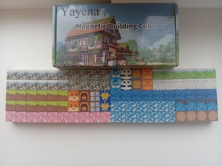 Конструктор Майнкрафт на 100 блоків + 3 фігурки.