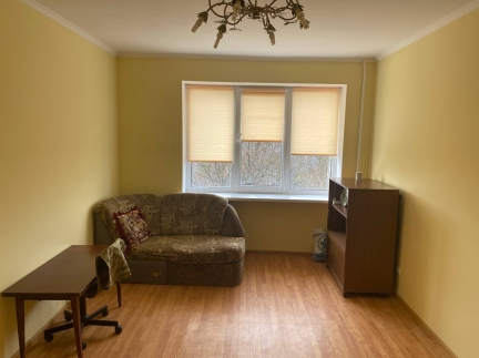 Здається кімната в гуртожитку