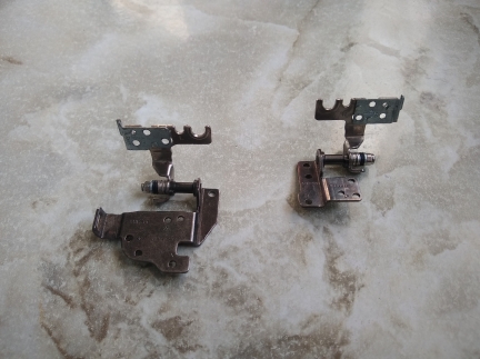 Петлі екрана Acer Aspire E1-510