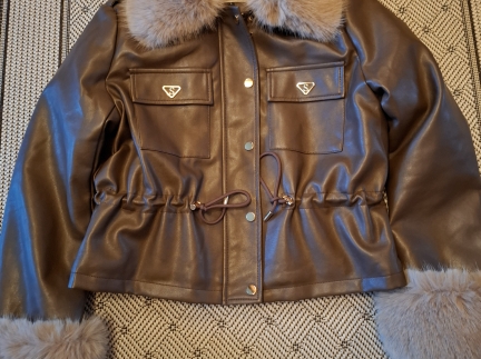 Куртка зимова з екошкіри