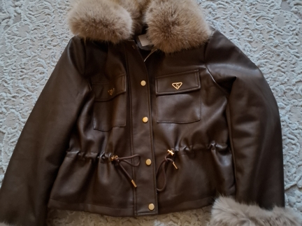 Куртка з екошкіри