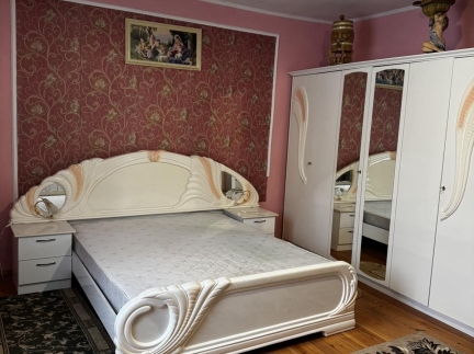 Жилий будинок, Грушевського 26