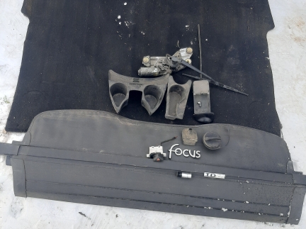 Запчастини до Форд Фокус універсал