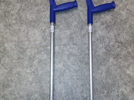 Милиці підпахвові костилі, Німеччина