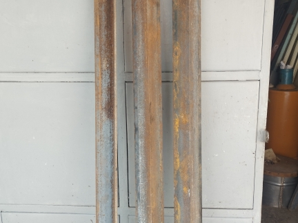 Кутник металоевий