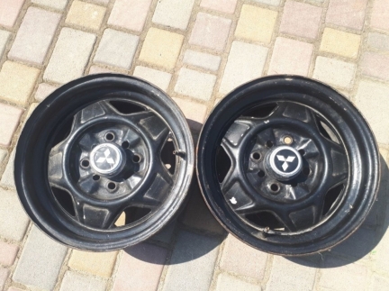 Пара дисків R14 Mitsubishi