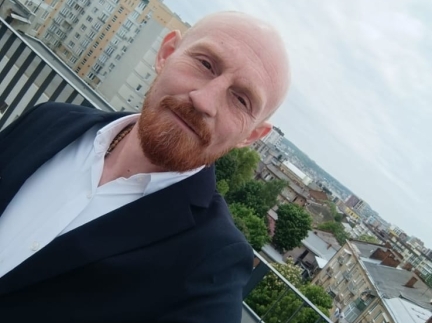 Шукаю роботу водія