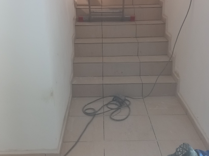 Виконую ремонтно-будівельні роботи внутріш