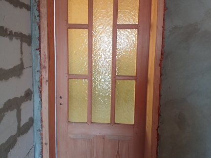 Дерев'яні двері з масиву сосни ( 210×90 )