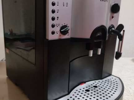 Кавовий апарат Krups Orchestro кавова машина