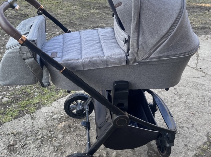 Коляску Carrello Epica 2в1