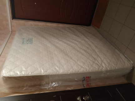 Матрац двоспальний 