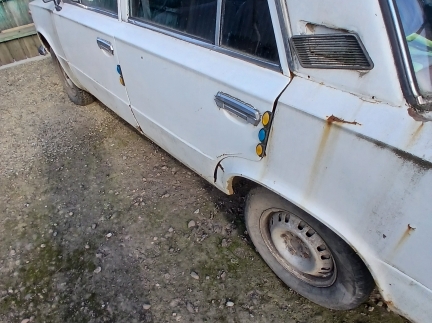 ВАЗ 21011 на запчасини