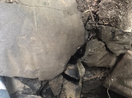 Смолу будівельну