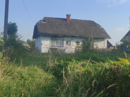 Нежилий будинок, вул. Івана Франка, 73,