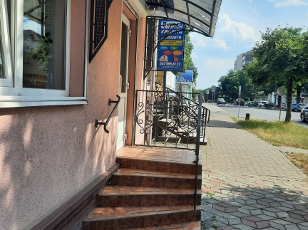 Комерційне приміщення