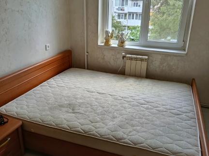 Ліжко з матрацом
