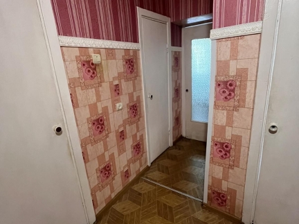 Здам 1 кімнатну