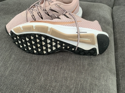 Тканинні кросівки Nike