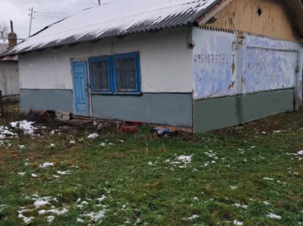 Будинок, село Тяпче під реконструкцію