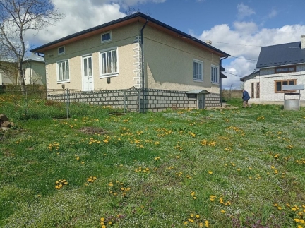 Будинок, передмісті Долини
