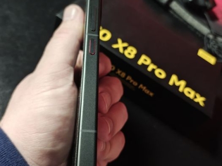 Poco X8 Pro Max, оригінал