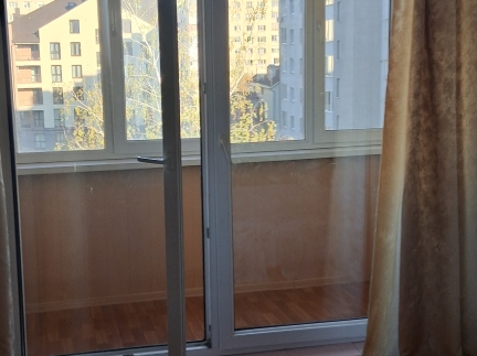 Здам 3кімнатну квартиру.пр.Л.України,8.