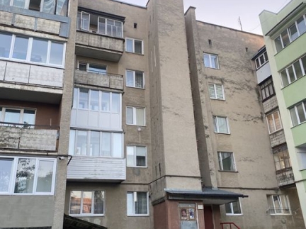 3-кімнатна квартира, м. Долина, вул. Хмельницького, 15